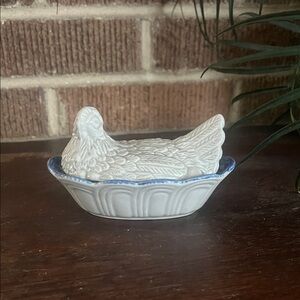 Vintage Spongeware Ceramic Hen on Nest Dish